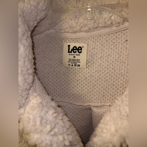 Lee Sherpa crop style jacket - Picture 2 of 2